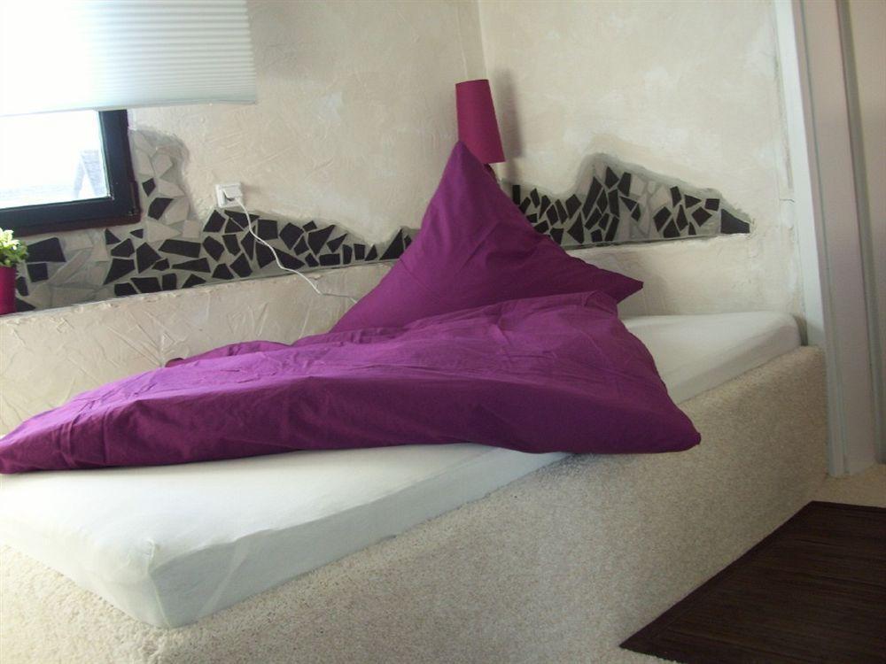 Fritzis Art Hotel Filderstadt Buitenkant foto